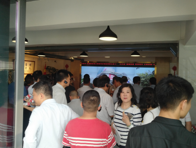 什么樣配置的講解器，可以實(shí)現(xiàn)一對(duì)多講解